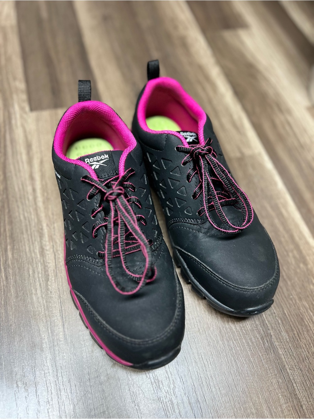 Reebok Women's Black Athletic Composite Sneakers with Pink Accents
